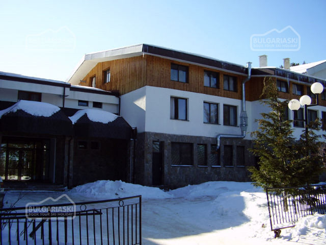 Mountain Lakes Hotel4