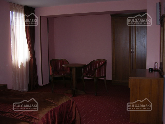 Sofia Family Hotel11